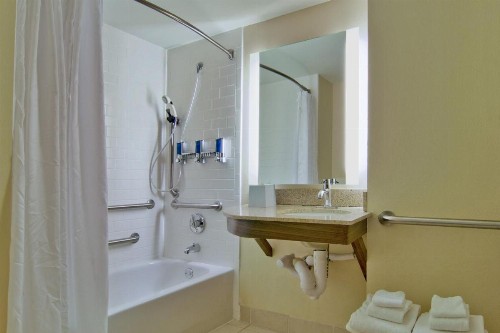 Four Points by Sheraton Nashville Airport - image 5