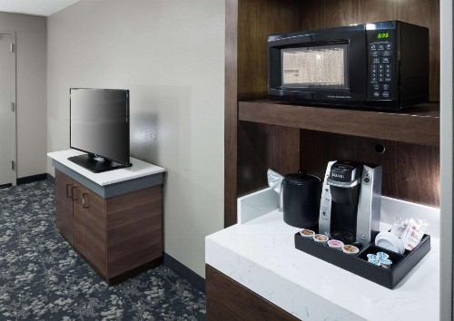 Hilton Garden Inn Nashville Vanderbilt - image 9