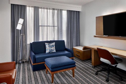 Courtyard by Marriott Nashville Downtown - image 12