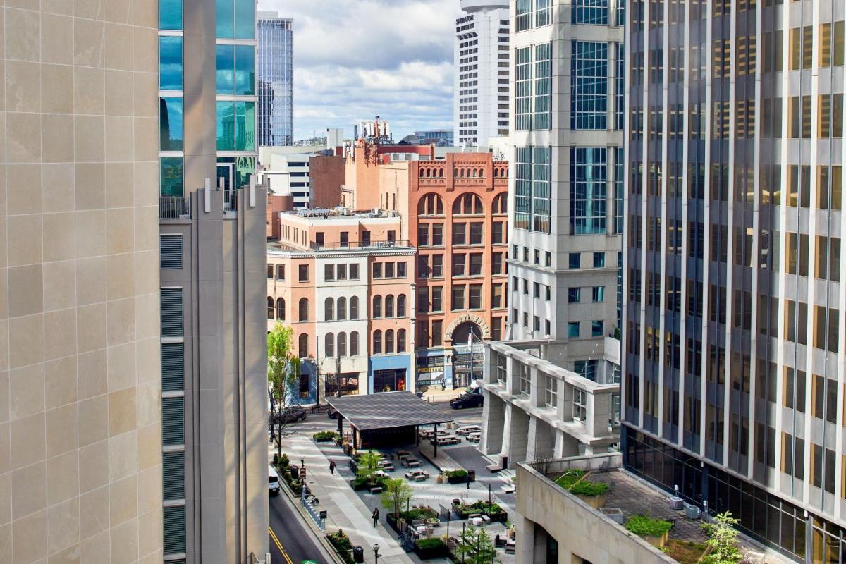 Courtyard by Marriott Nashville Downtown - image 7