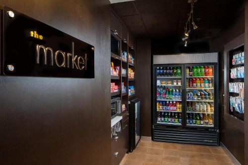 Courtyard by Marriott Nashville Airport - image 17