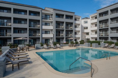 Courtyard by Marriott Nashville Airport - image 20