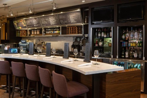 Courtyard by Marriott Nashville Airport - image 21