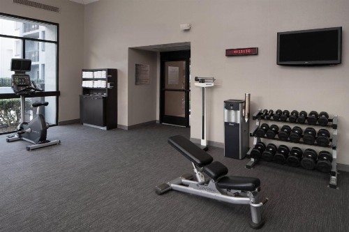 Courtyard by Marriott Nashville Airport - image 23