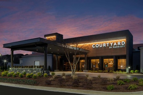 Courtyard by Marriott Nashville Airport - image 3