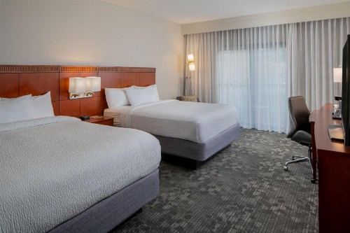 Courtyard by Marriott Nashville Airport - image 5