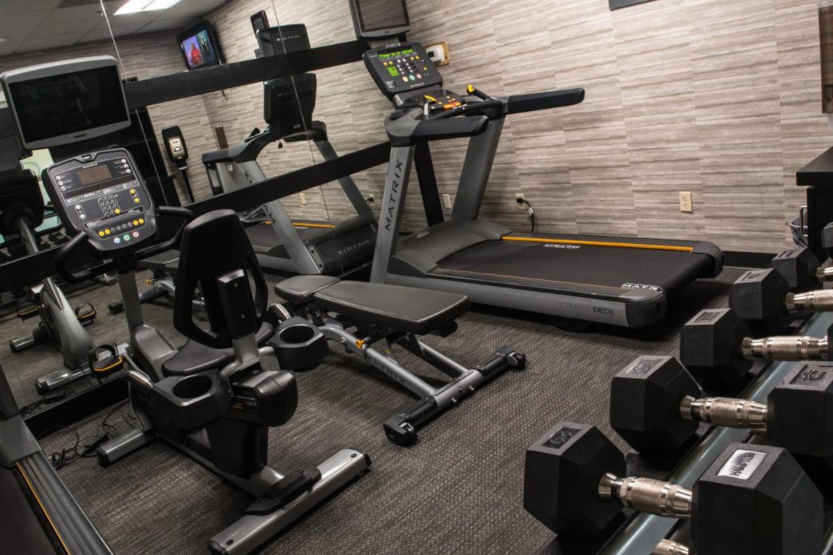 Courtyard by Marriott Nashville at Opryland - image 3
