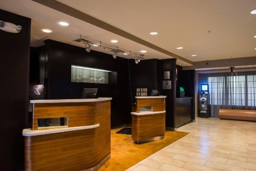 Courtyard by Marriott Nashville at Opryland - image 6