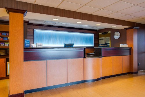 Fairfield Inn & Suites by Marriott Nashville at Opryland - image 12