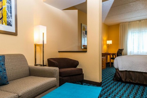 Fairfield Inn & Suites by Marriott Nashville at Opryland - image 3