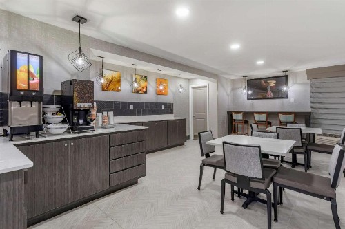 Comfort Inn Nashville – Opryland Area - image 3