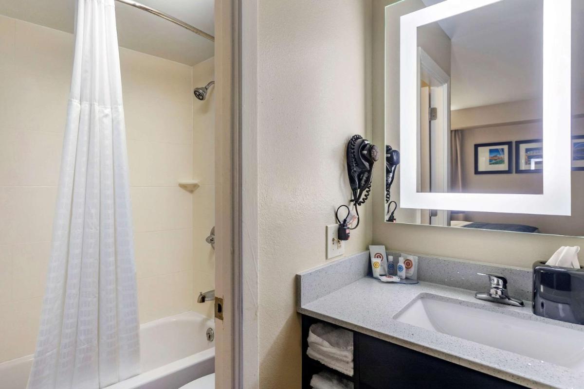 Comfort Inn Nashville – Opryland Area - image 6