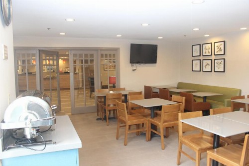 Country Inn & Suites by Radisson Nashville TN - image 14