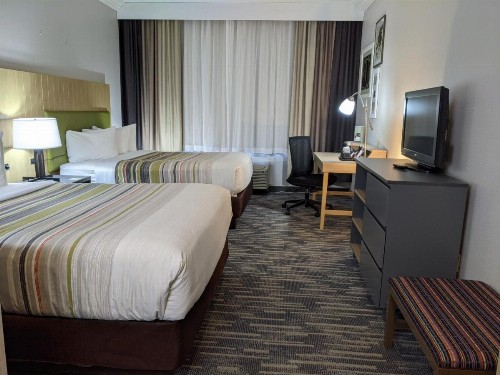 Country Inn & Suites by Radisson Nashville TN - image 49