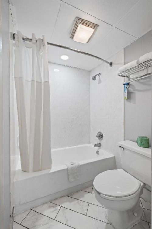 Days Inn by Wyndham Nashville Saint Thomas West Hospital - image 23