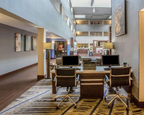 Quality Suites Nashville Airport - image 28