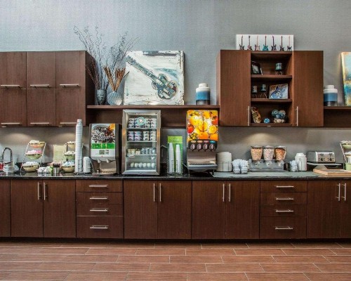 Quality Suites Nashville Airport - image 32