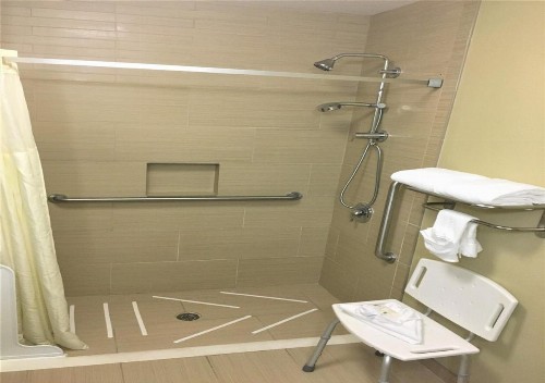 Quality Suites Nashville Airport - image 36