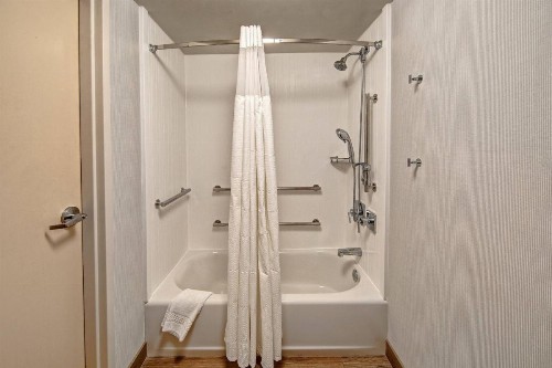 Courtyard by Marriott Nashville Vanderbilt West End - image 10
