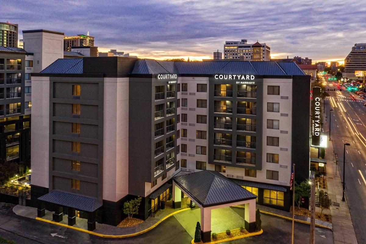 Courtyard by Marriott Nashville Vanderbilt West End - image 2