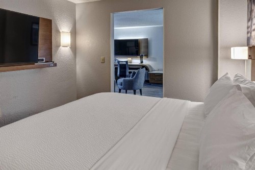 Courtyard by Marriott Nashville Vanderbilt West End - image 35