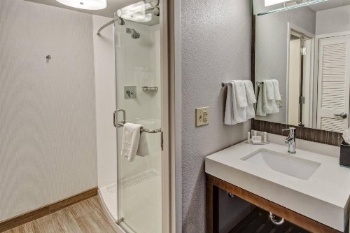 Courtyard by Marriott Nashville Vanderbilt West End - image 5