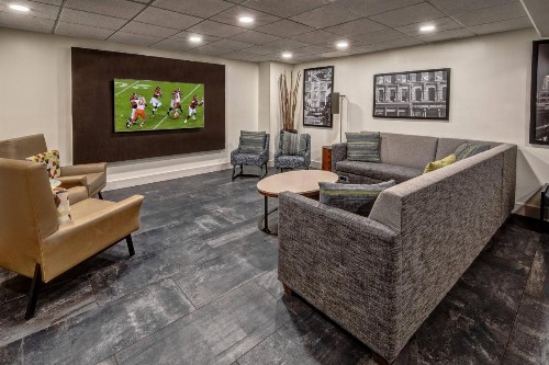 Courtyard by Marriott Nashville Vanderbilt West End - image 6