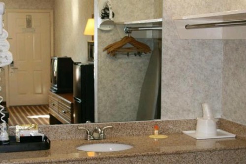 Days Inn by Wyndham Nashville N Opryland/Grand Ole Opry - image 38