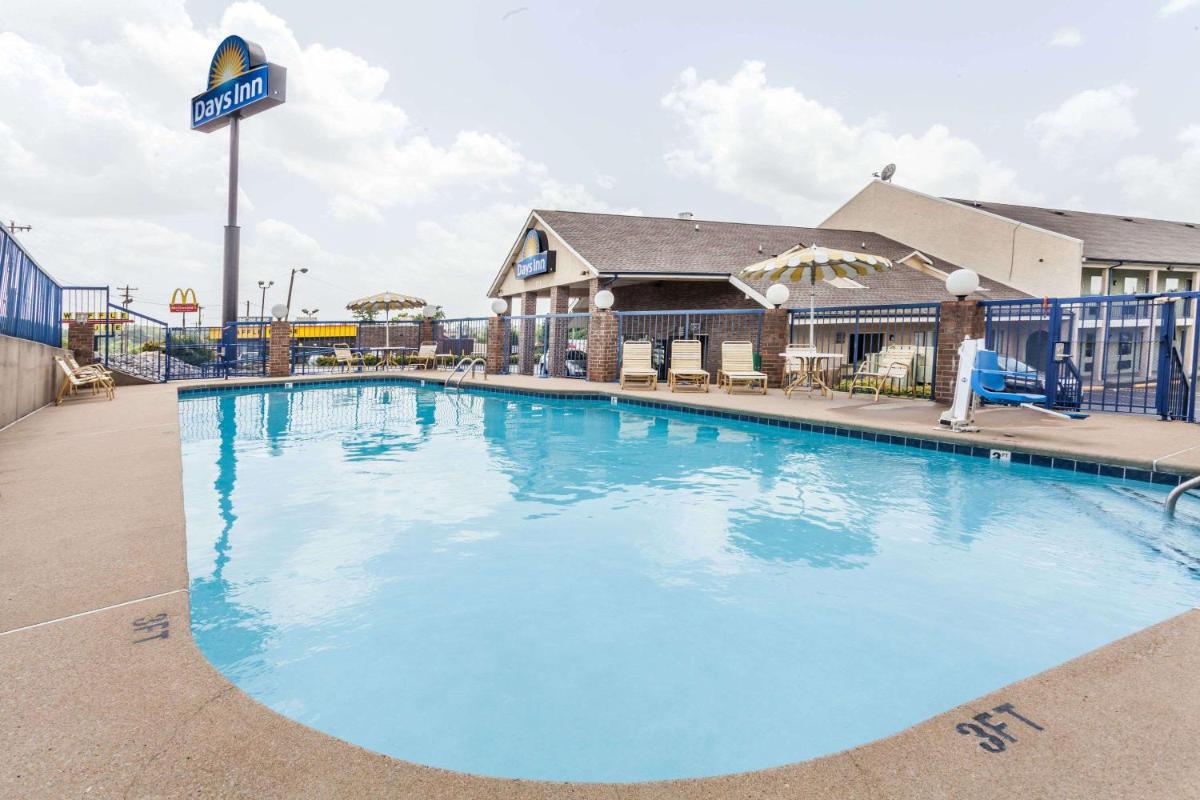 Days Inn by Wyndham Nashville N Opryland/Grand Ole Opry - image 5