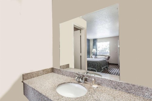 Days Inn by Wyndham Nashville N Opryland/Grand Ole Opry - image 8