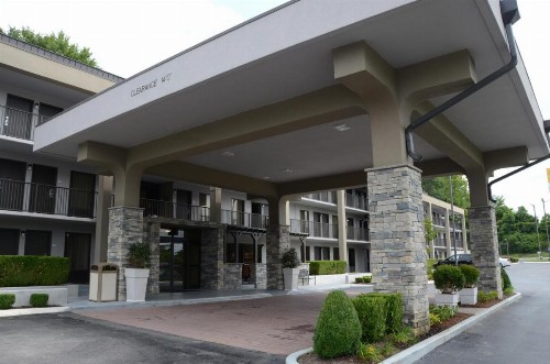 Baymont by Wyndham Nashville Airport - image 30