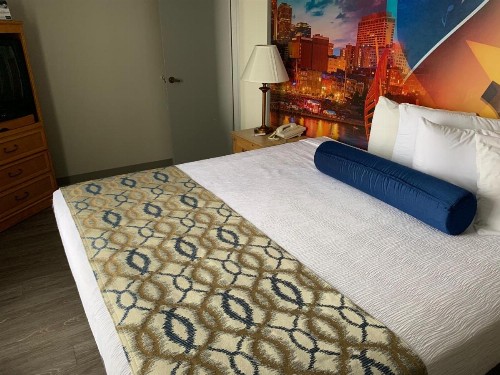 Ramada by Wyndham Nashville/Music Valley - image 10