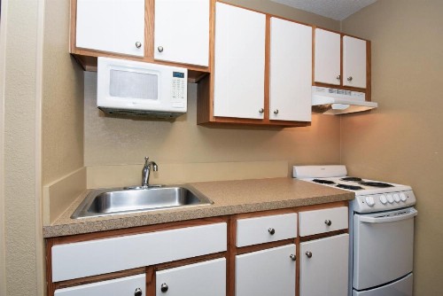 Extended Stay America Suites - Nashville - Airport - Elm Hill Pike - image 3