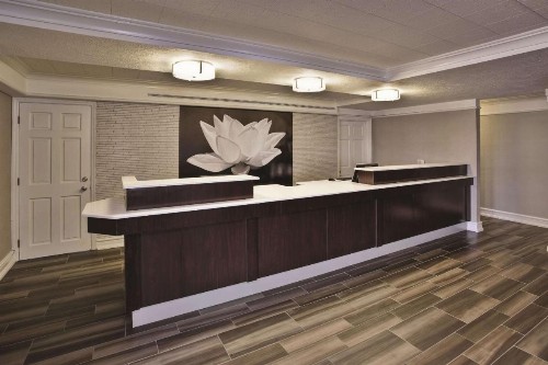La Quinta Inn by Wyndham Nashville South - image 14