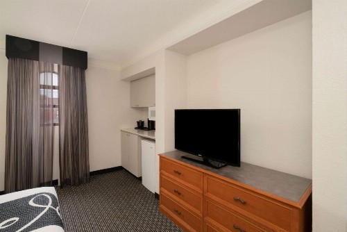 La Quinta Inn by Wyndham Nashville South - image 39