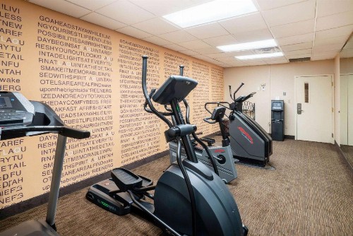 La Quinta by Wyndham Nashville Airport/Opryland - image 10