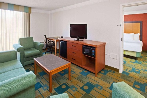 La Quinta by Wyndham Nashville Airport/Opryland - image 41