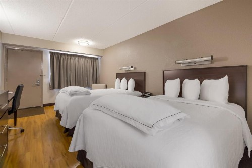 Red Roof Inn PLUS+ Nashville Airport - image 13