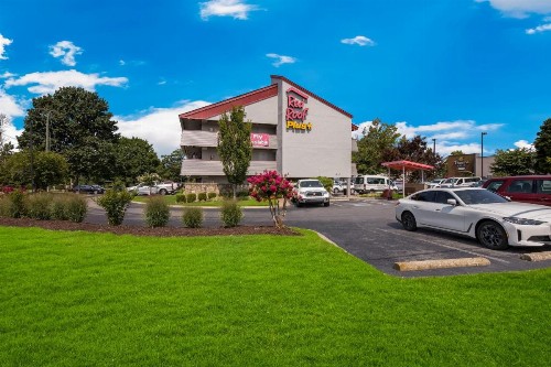 Red Roof Inn PLUS+ Nashville Airport - image 2