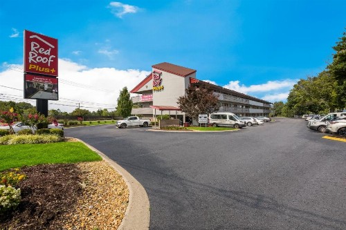 Red Roof Inn PLUS+ Nashville Airport - image 3