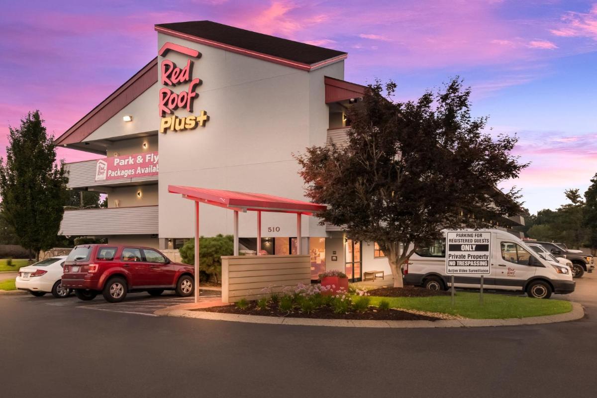 Red Roof Inn PLUS+ Nashville Airport - image 6