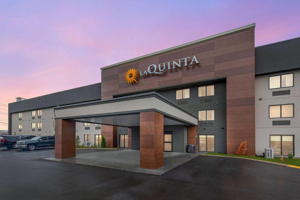 La Quinta by Wyndham Nashville Airport - main image