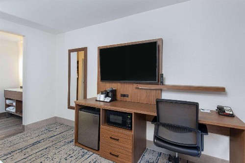 La Quinta by Wyndham Nashville Airport - image 12