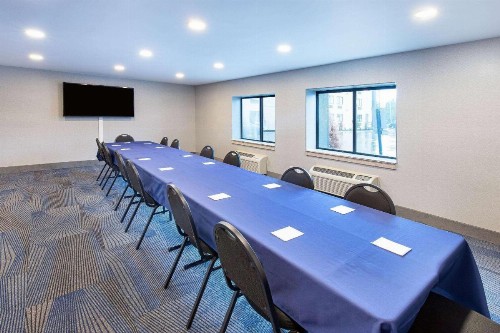 La Quinta by Wyndham Nashville Airport - image 25