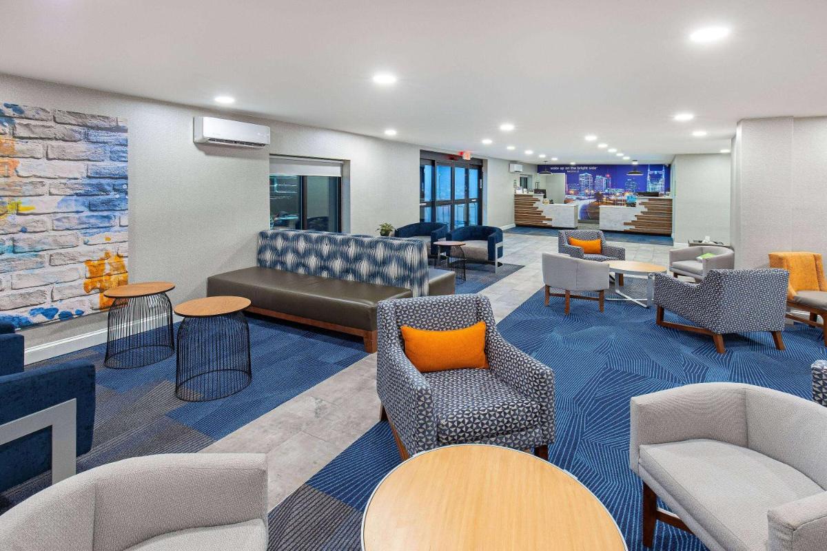 La Quinta by Wyndham Nashville Airport - image 4