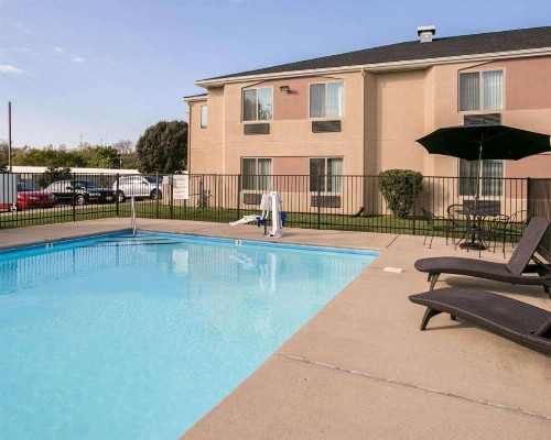 Sleep Inn Nashville Downtown Opryland - image 19