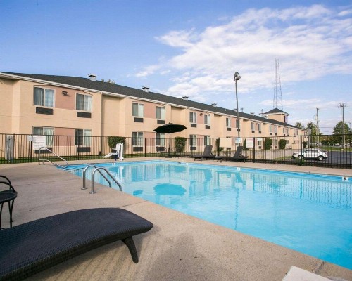 Sleep Inn Nashville Downtown Opryland - image 20
