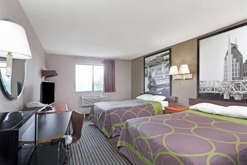 Super 8 by Wyndham Nashville/ Dntn/ Opryland Area - image 8