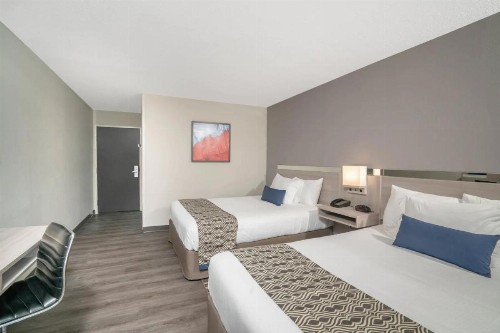 Microtel Inn & Suites by Wyndham Nashville - image 5