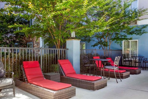 Comfort Suites Airport Nashville - image 26